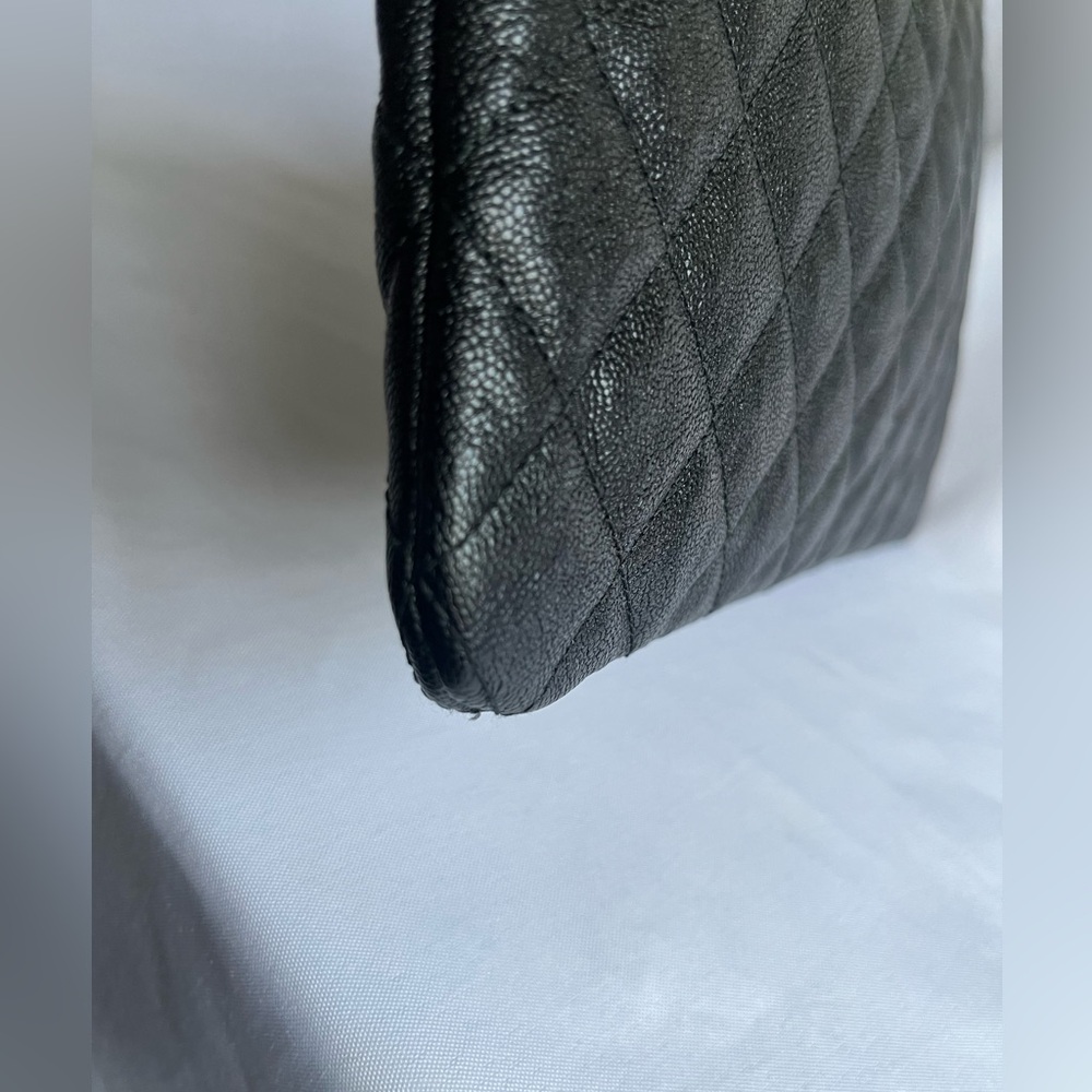 Chanel Medium Boy O’case - Picture 5 of 11